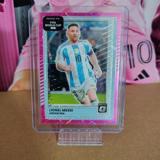 Lionel Messi - Optic Pink Velocity 34/99 | Panini Donruss Road to FIFA World Cup 2026