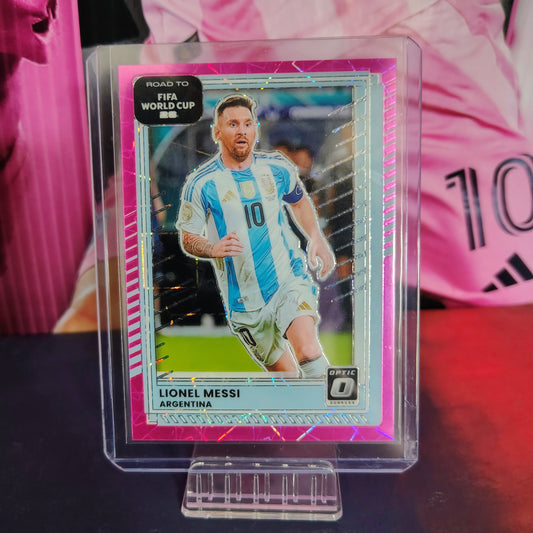 Lionel Messi - Optic Pink Velocity 34/99 | Panini Donruss Road to FIFA World Cup 2026
